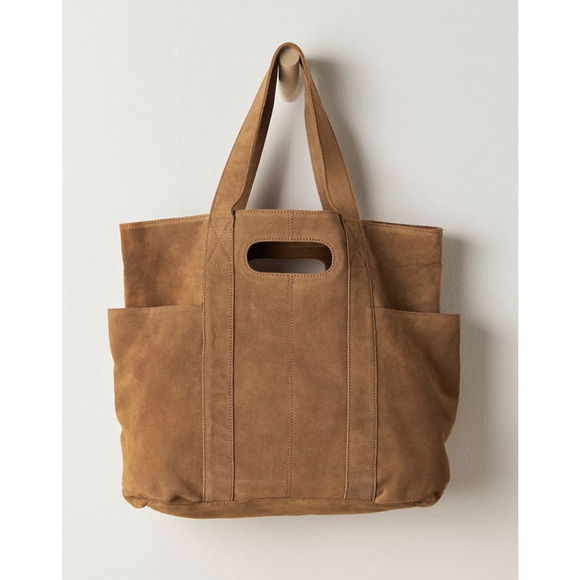 Free People Handbags - Free People Suede Caravan Bag Saddle NWT Oversized Boho Leather